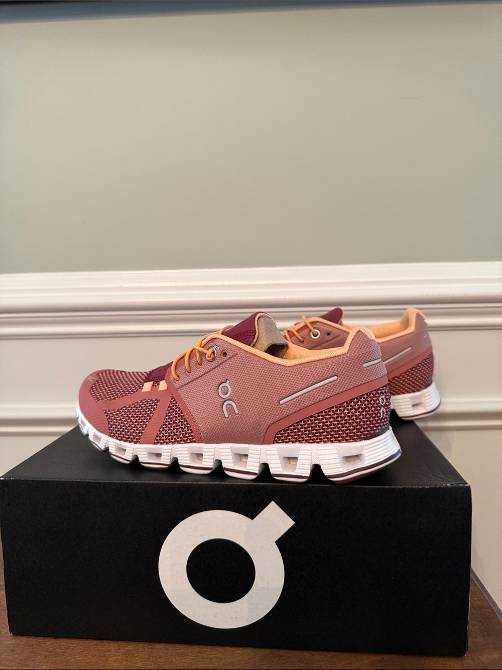 On Running Cloud Women’s Running Shoes — Rose/Tan